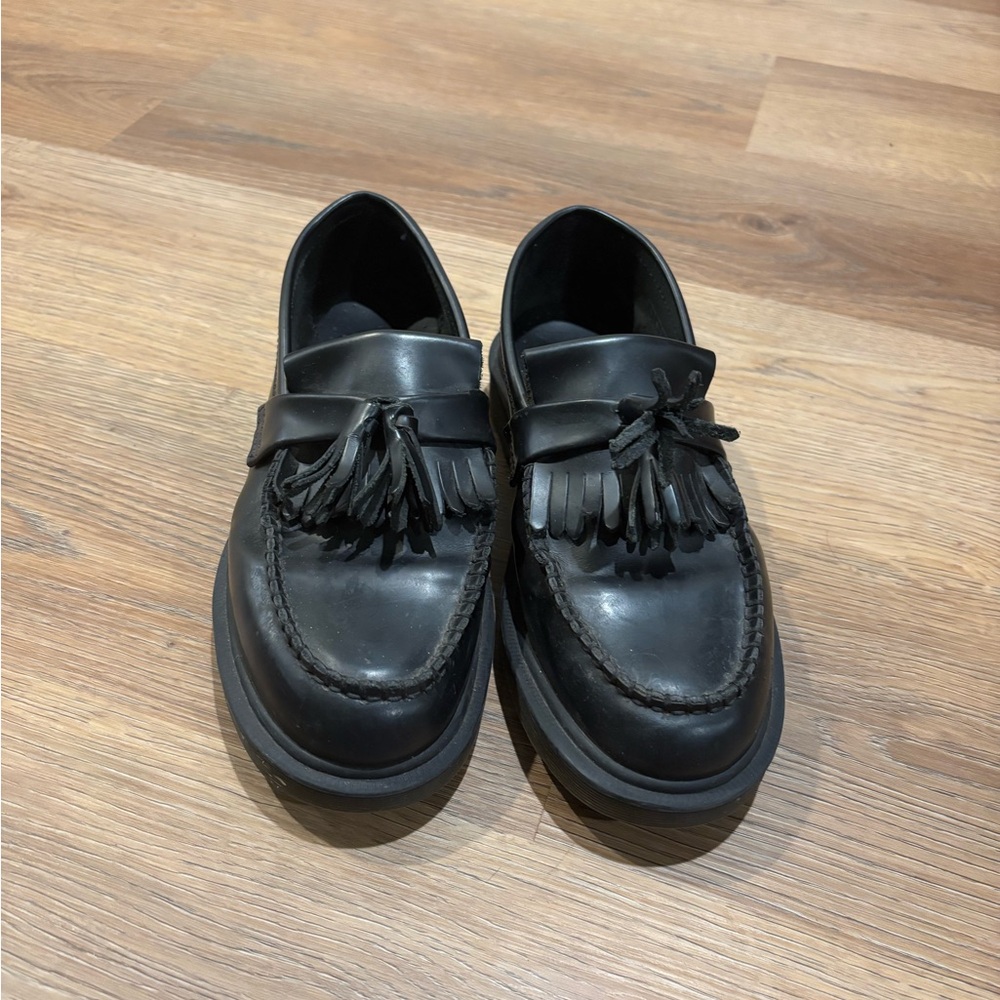 ADRIAN SMOOTH LEATHER TASSEL LOAFERS DR. Martens size 7 women
